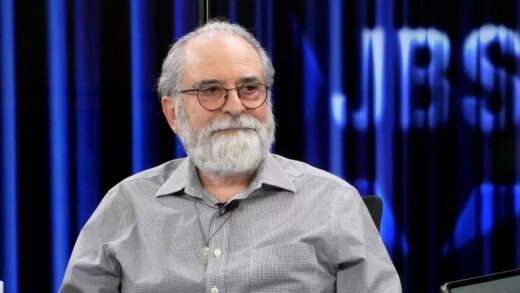 In the Spotlight: Aron Hirt-Manheimer